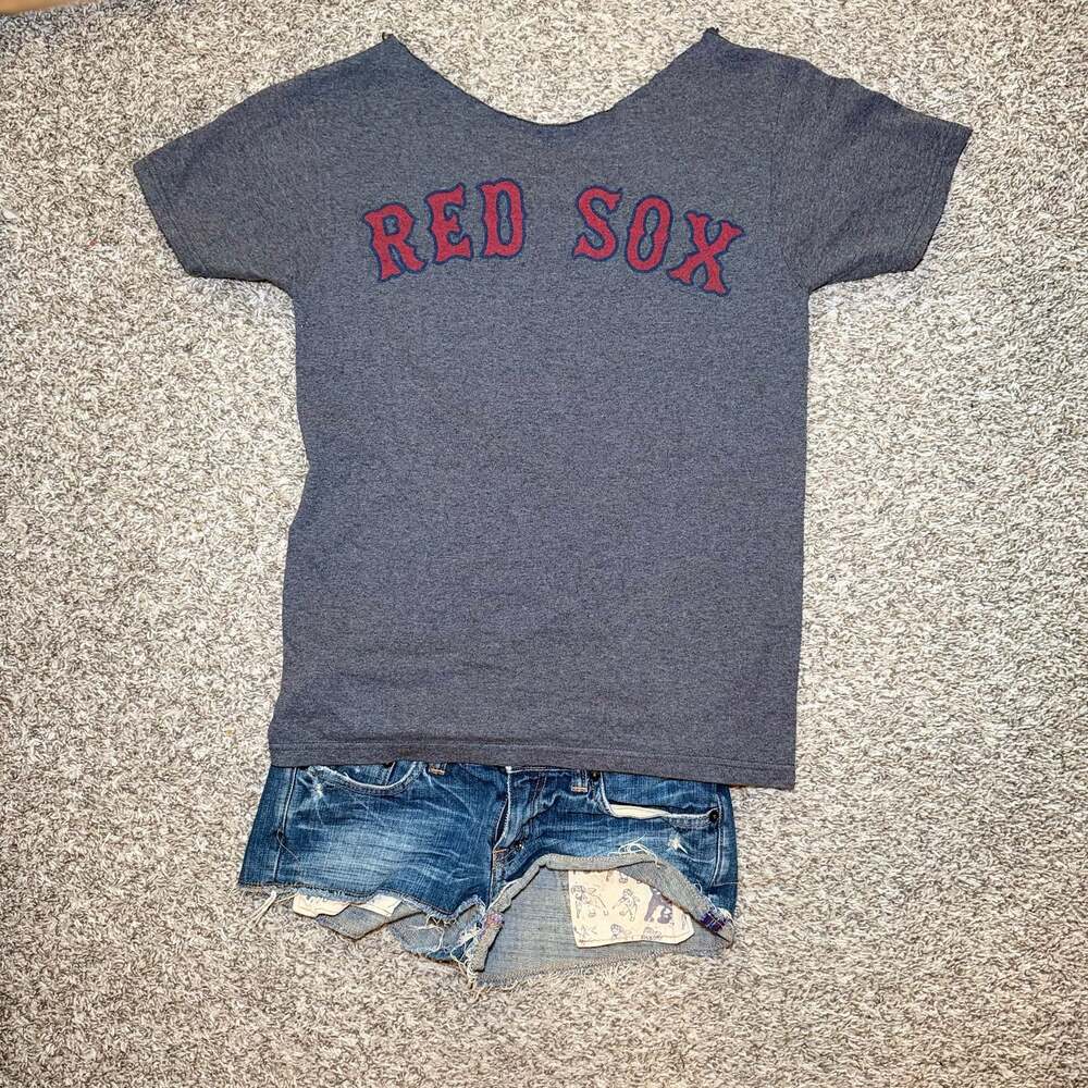 Red Sox Off Shoulder T Shirt Womens Gray Wide Neck Slouchy‎ Casual Baseball Tee - Picture 4 of 5